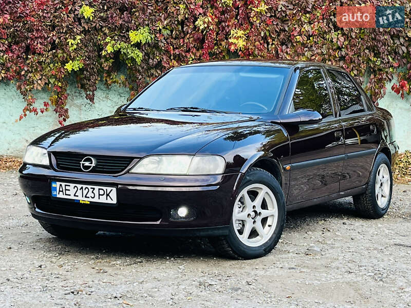 Седан Opel Vectra 1997 в Каменском фото Седан Opel Vectra 1997 в Каменском