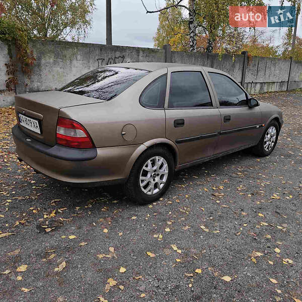 Седан Opel Vectra 1999 в Киеве фото 4 Седан Opel Vectra 1999 в Киеве