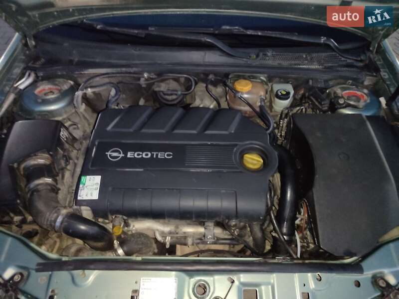 Лифтбек Opel Vectra 2005 в Черновцах