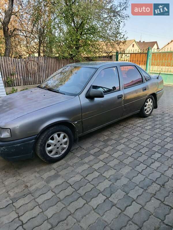 Седан Opel Vectra 1991 в Чернівцях