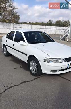 Седан Opel Vectra 1998 в Запорожье