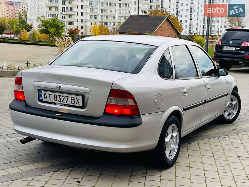 Седан Opel Vectra 1998 в Івано-Франківську фото 4 Седан Opel Vectra 1998 в Івано-Франківську