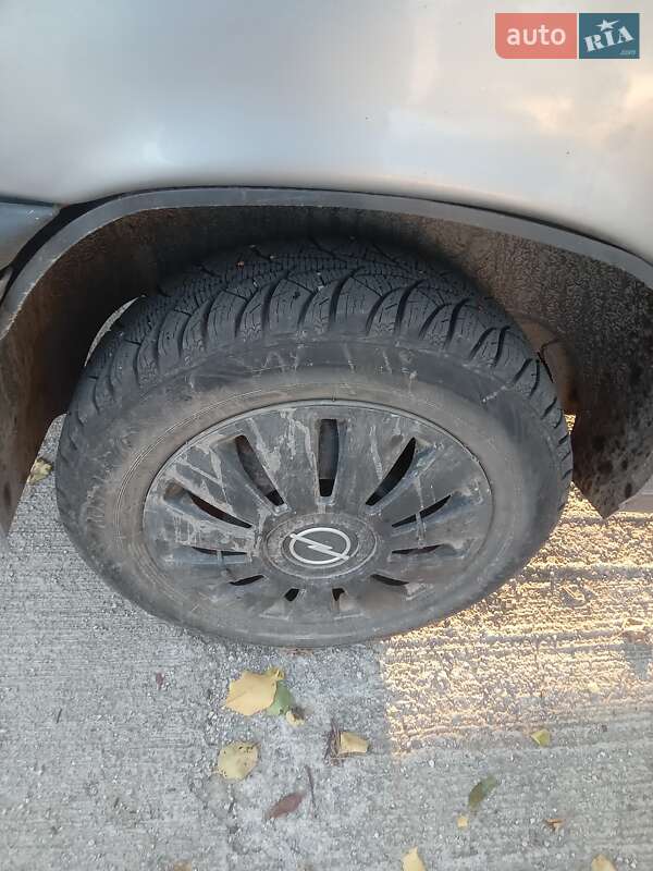 Ліфтбек Opel Vectra 1995 в Жмеринці фото 11 Ліфтбек Opel Vectra 1995 в Жмеринці