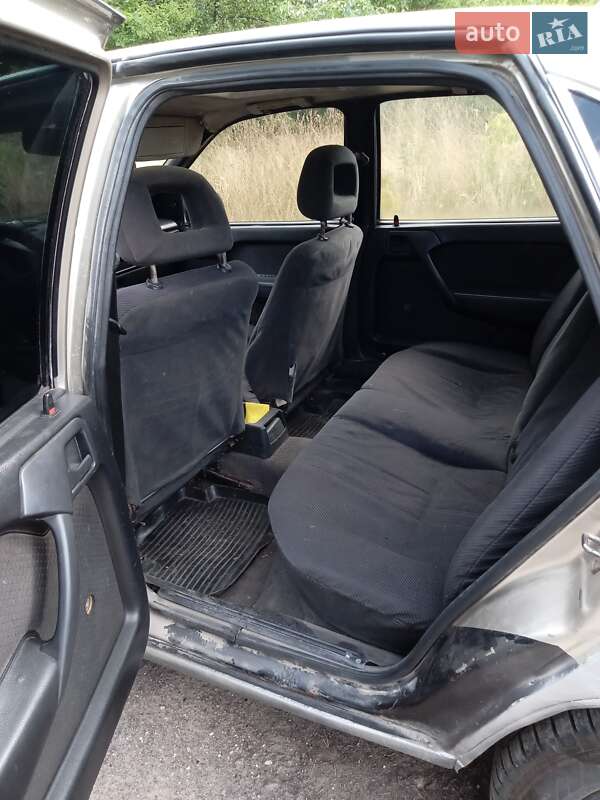 Ліфтбек Opel Vectra 1995 в Жмеринці фото 18 Ліфтбек Opel Vectra 1995 в Жмеринці