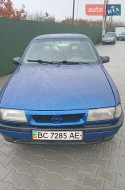 Седан Opel Vectra 1990 в Львове