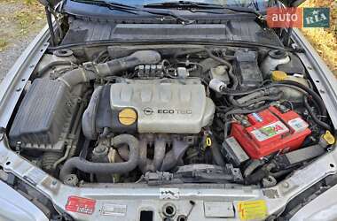 Седан Opel Vectra 2000 в Львові