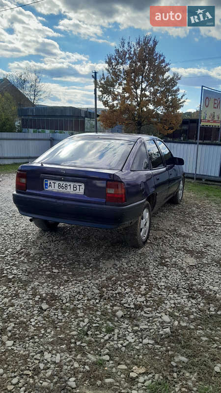 Лифтбек Opel Vectra 1992 в Хотине фото 5 Лифтбек Opel Vectra 1992 в Хотине