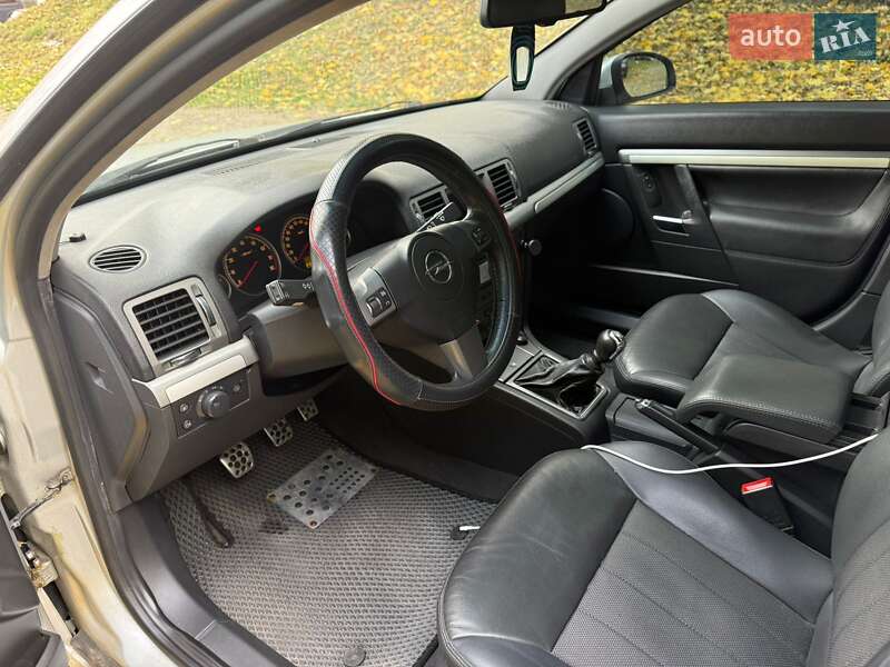 Седан Opel Vectra 2008 в Киеве