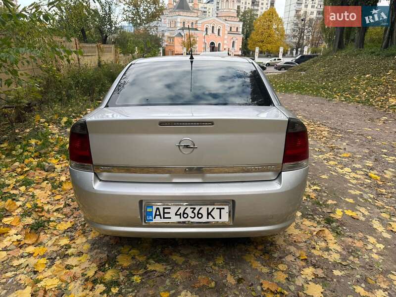Седан Opel Vectra 2008 в Киеве