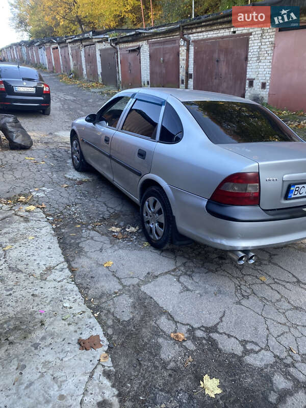 Седан Opel Vectra 1996 в Львові