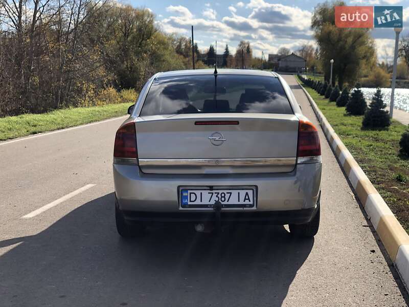 Седан Opel Vectra 2003 в Попельне