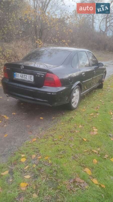 Седан Opel Vectra 1999 в Устивице