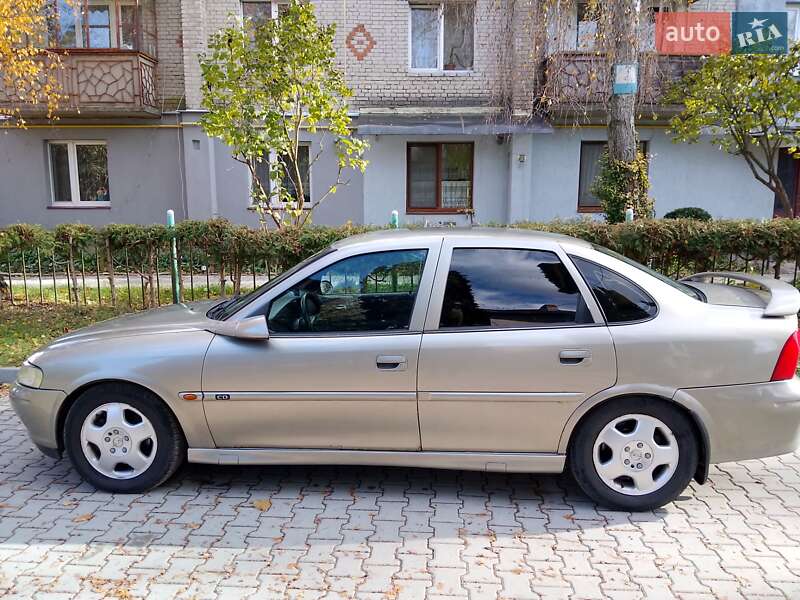 Седан Opel Vectra 1999 в Сокале
