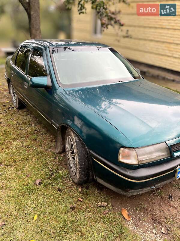 Седан Opel Vectra 1995 в Умани