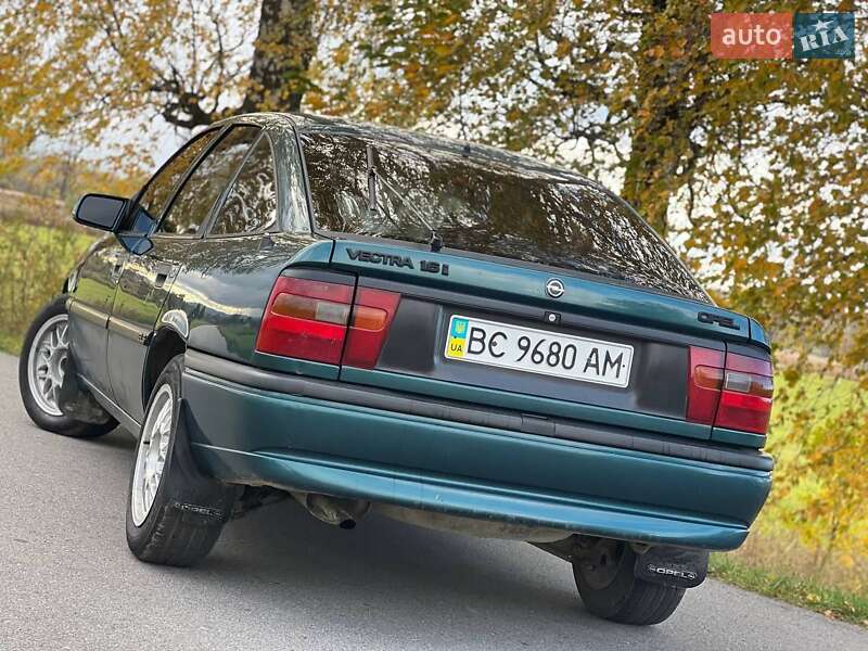 Ліфтбек Opel Vectra 1995 в Дрогобичі фото 6 Ліфтбек Opel Vectra 1995 в Дрогобичі