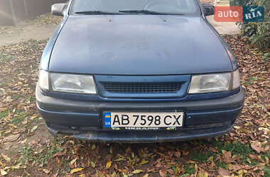 Лифтбек Opel Vectra 1991 в Немирове Лифтбек Opel Vectra 1991 в Немирове