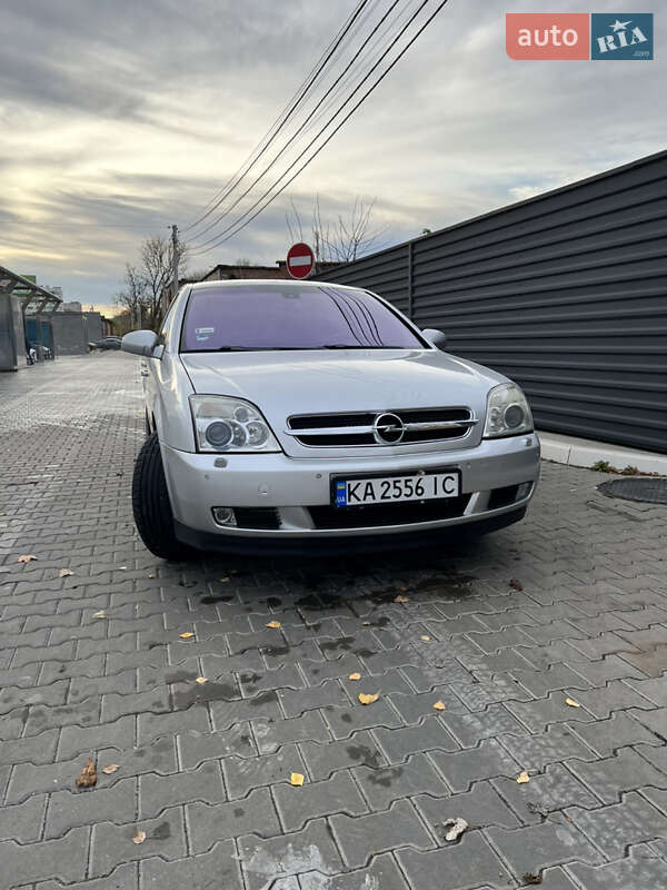 Седан Opel Vectra 2004 в Вишневому фото 2 Седан Opel Vectra 2004 в Вишневому