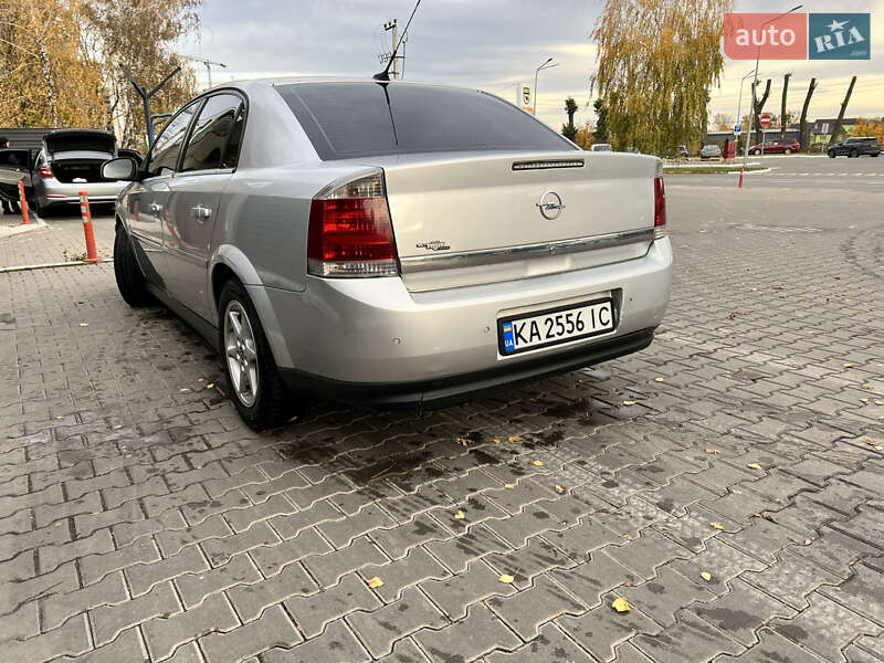 Седан Opel Vectra 2004 в Вишневому фото 7 Седан Opel Vectra 2004 в Вишневому