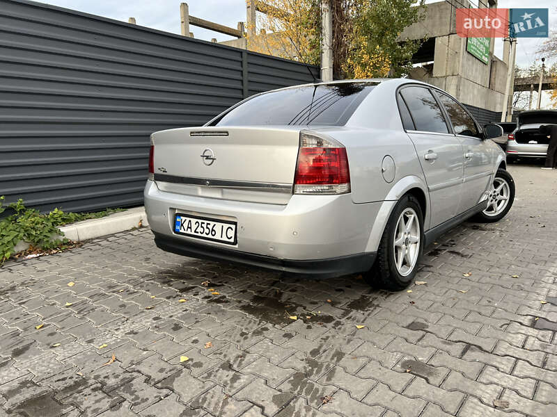 Седан Opel Vectra 2004 в Вишневому фото 8 Седан Opel Vectra 2004 в Вишневому