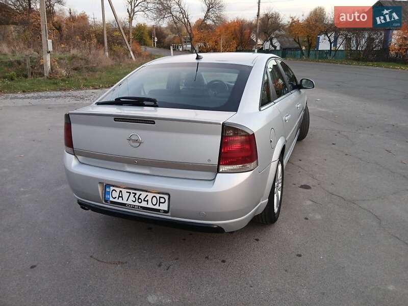 Лифтбек Opel Vectra 2003 в Ватутино фото 7 Лифтбек Opel Vectra 2003 в Ватутино