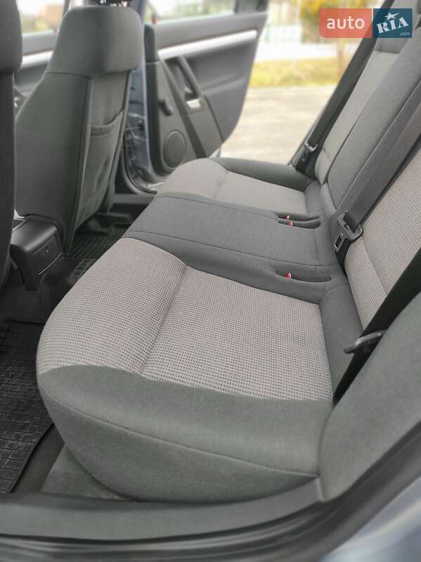 Універсал Opel Vectra 2004 в Виноградові