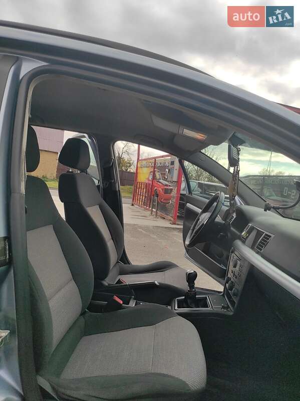 Універсал Opel Vectra 2004 в Виноградові