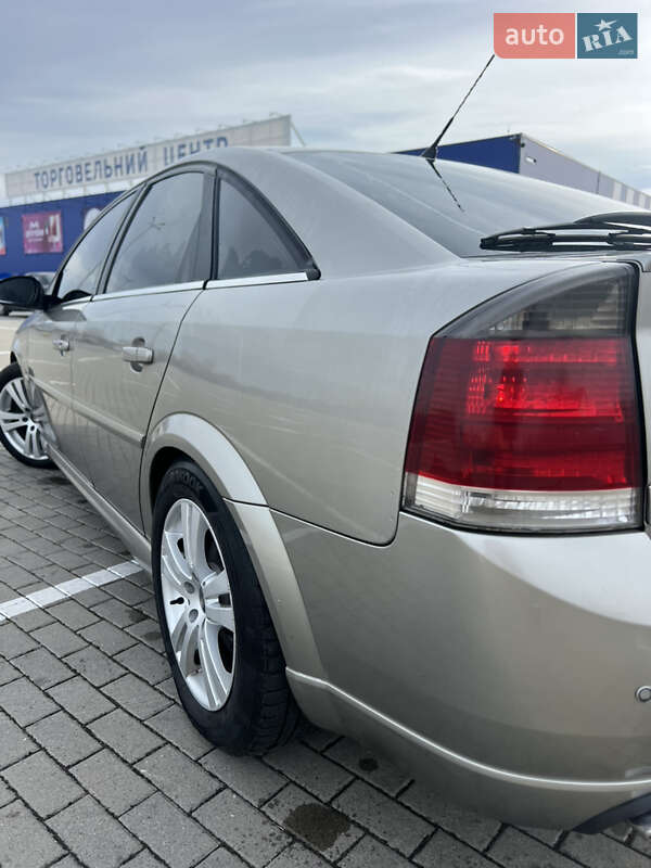 Лифтбек Opel Vectra 2004 в Нововолынске фото 13 Лифтбек Opel Vectra 2004 в Нововолынске