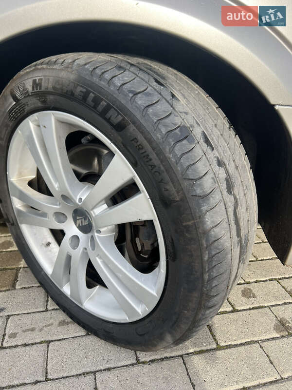 Лифтбек Opel Vectra 2004 в Нововолынске фото 16 Лифтбек Opel Vectra 2004 в Нововолынске