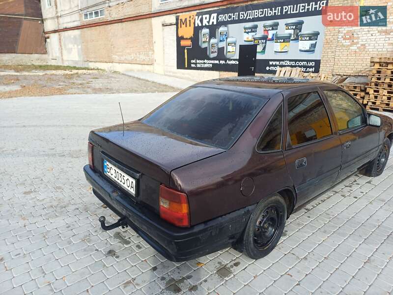Седан Opel Vectra 1992 в Львове
