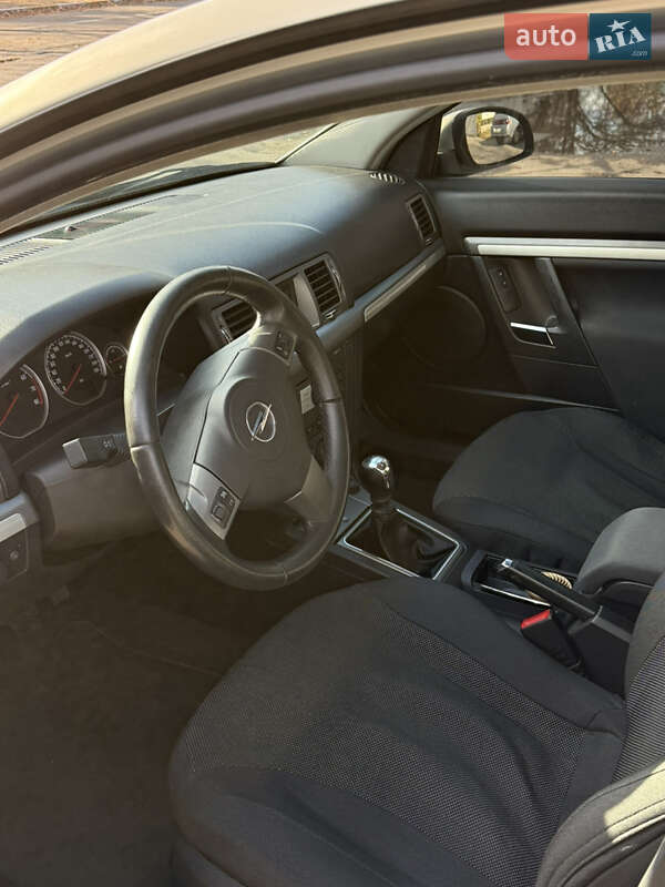 Седан Opel Vectra 2007 в Киеве фото 50 Седан Opel Vectra 2007 в Киеве