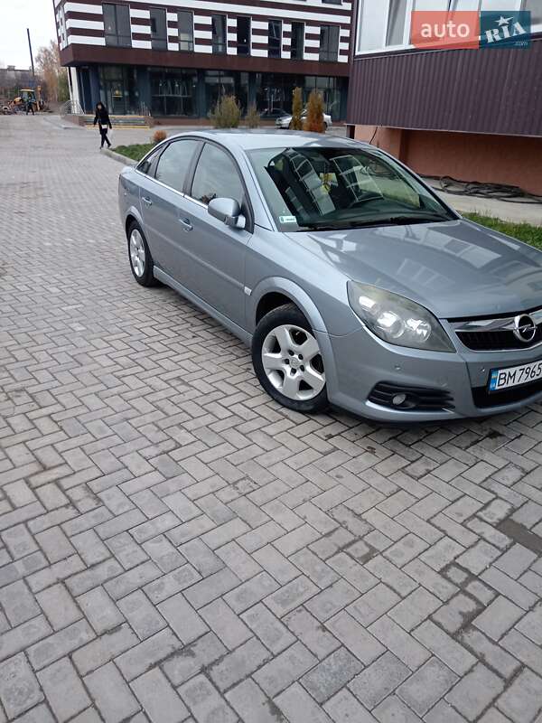 Лифтбек Opel Vectra 2006 в Ромнах фото Лифтбек Opel Vectra 2006 в Ромнах