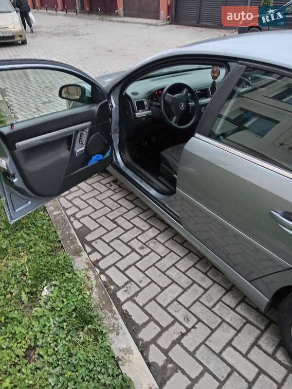 Лифтбек Opel Vectra 2006 в Ромнах фото 8 Лифтбек Opel Vectra 2006 в Ромнах