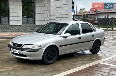 Седан Opel Vectra 1996 в Івано-Франківську