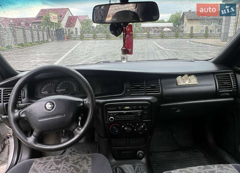 Седан Opel Vectra 1996 в Ивано-Франковске фото 7 Седан Opel Vectra 1996 в Ивано-Франковске