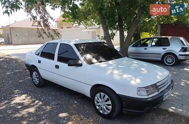Седан Opel Vectra 1989 в Рени