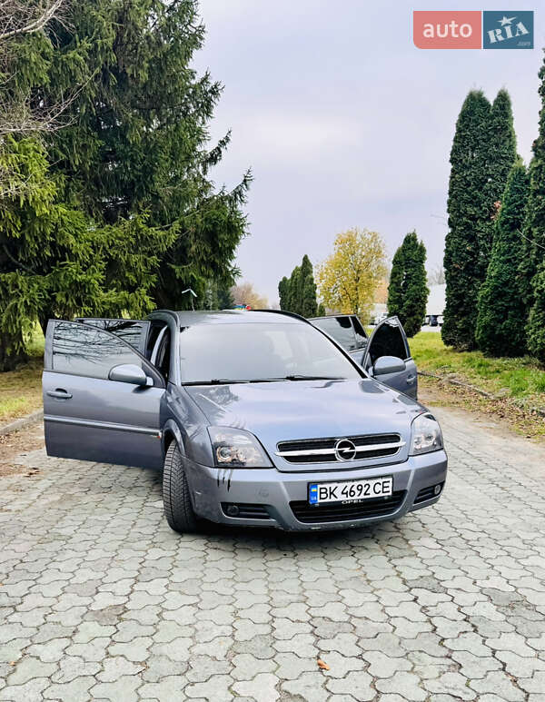 Универсал Opel Vectra 2005 в Дубно