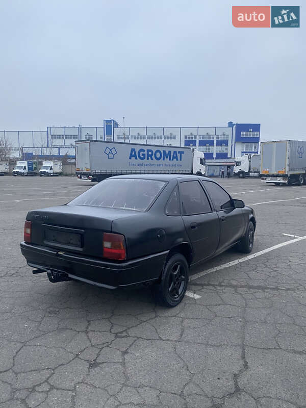 Седан Opel Vectra 1989 в Киеве