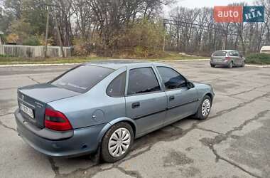 Седан Opel Vectra 1998 в Полтаві