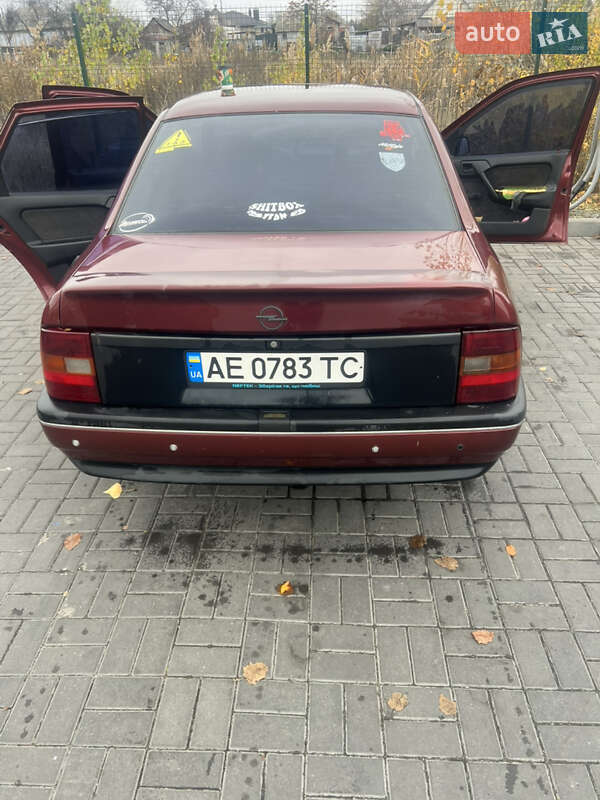 Седан Opel Vectra 1992 в Дніпрі