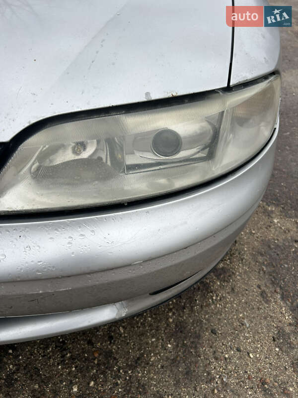 Седан Opel Vectra 2000 в Тернополі