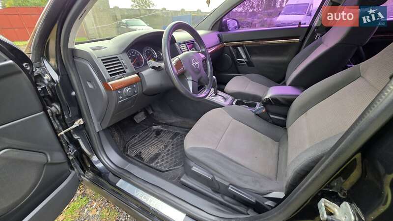 Седан Opel Vectra 2003 в Рівному фото 17 Седан Opel Vectra 2003 в Рівному