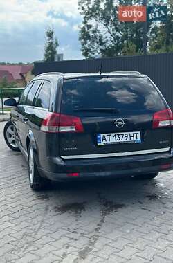 Універсал Opel Vectra 2007 в Івано-Франківську