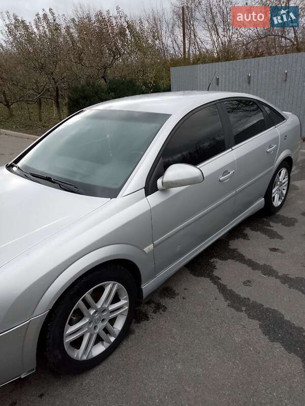 Лифтбек Opel Vectra 2003 в Кропивницком фото 18 Лифтбек Opel Vectra 2003 в Кропивницком