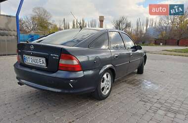 Ліфтбек Opel Vectra 1998 в Херсоні
