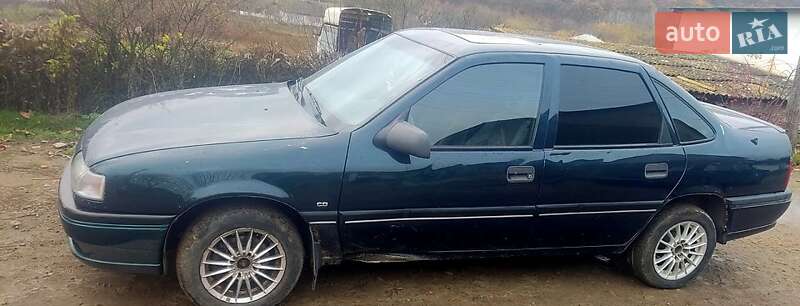 Седан Opel Vectra 1995 в Ямполе