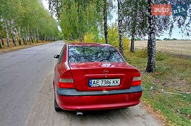 Седан Opel Vectra 1996 в Краснограді