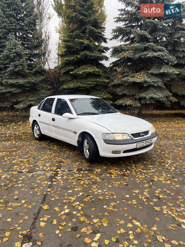 Седан Opel Vectra 1998 в Днепре фото 3 Седан Opel Vectra 1998 в Днепре