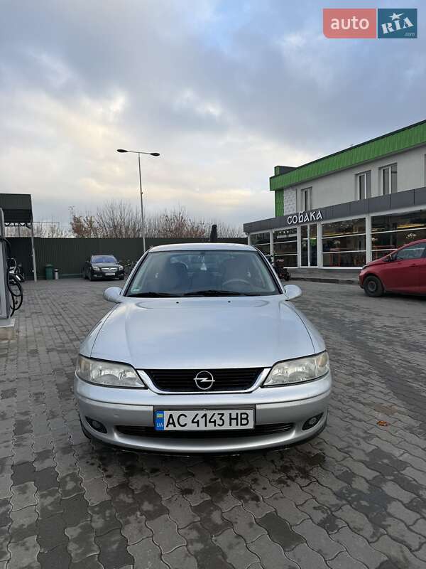 Ліфтбек Opel Vectra 2000 в Володимирі фото 8 Ліфтбек Opel Vectra 2000 в Володимирі
