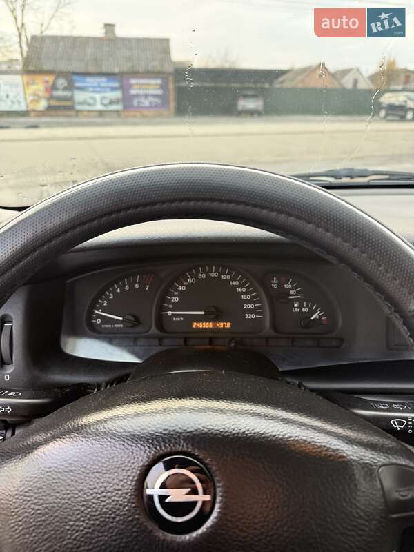 Ліфтбек Opel Vectra 2000 в Володимирі фото 13 Ліфтбек Opel Vectra 2000 в Володимирі