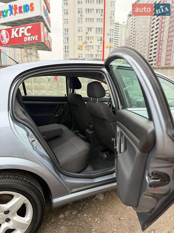 Седан Opel Vectra 2007 в Киеве фото 7 Седан Opel Vectra 2007 в Киеве